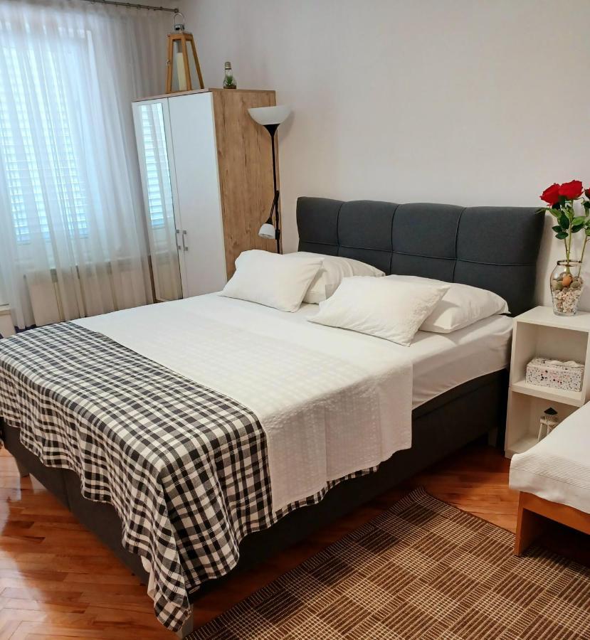 Rooms & Apartments Dolac フヴァル エクステリア 写真