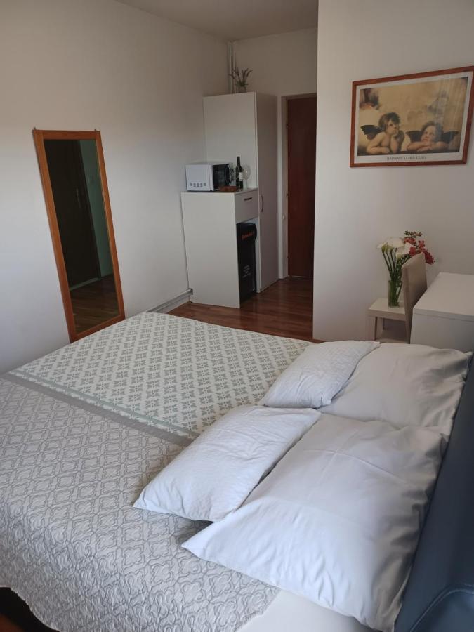 Rooms & Apartments Dolac フヴァル エクステリア 写真